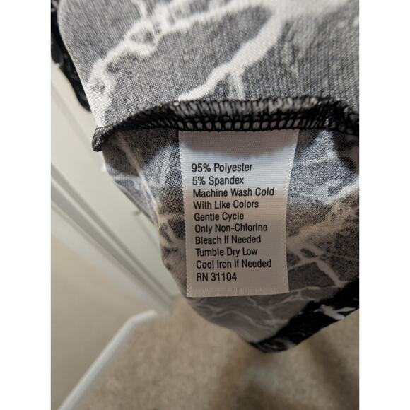 The Limited Wrap Dress Casual Plus Size 3X Black White Crackle Paint Stretch - Picture 6 of 6